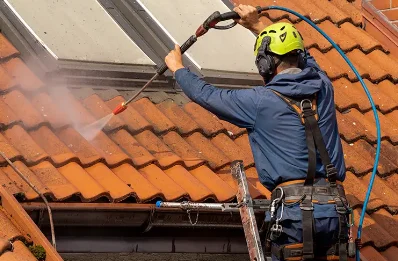 Démoussage et hydrofuge de toiture à Rambures