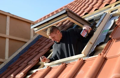 Pose de fenêtres de toit Velux à Rambures